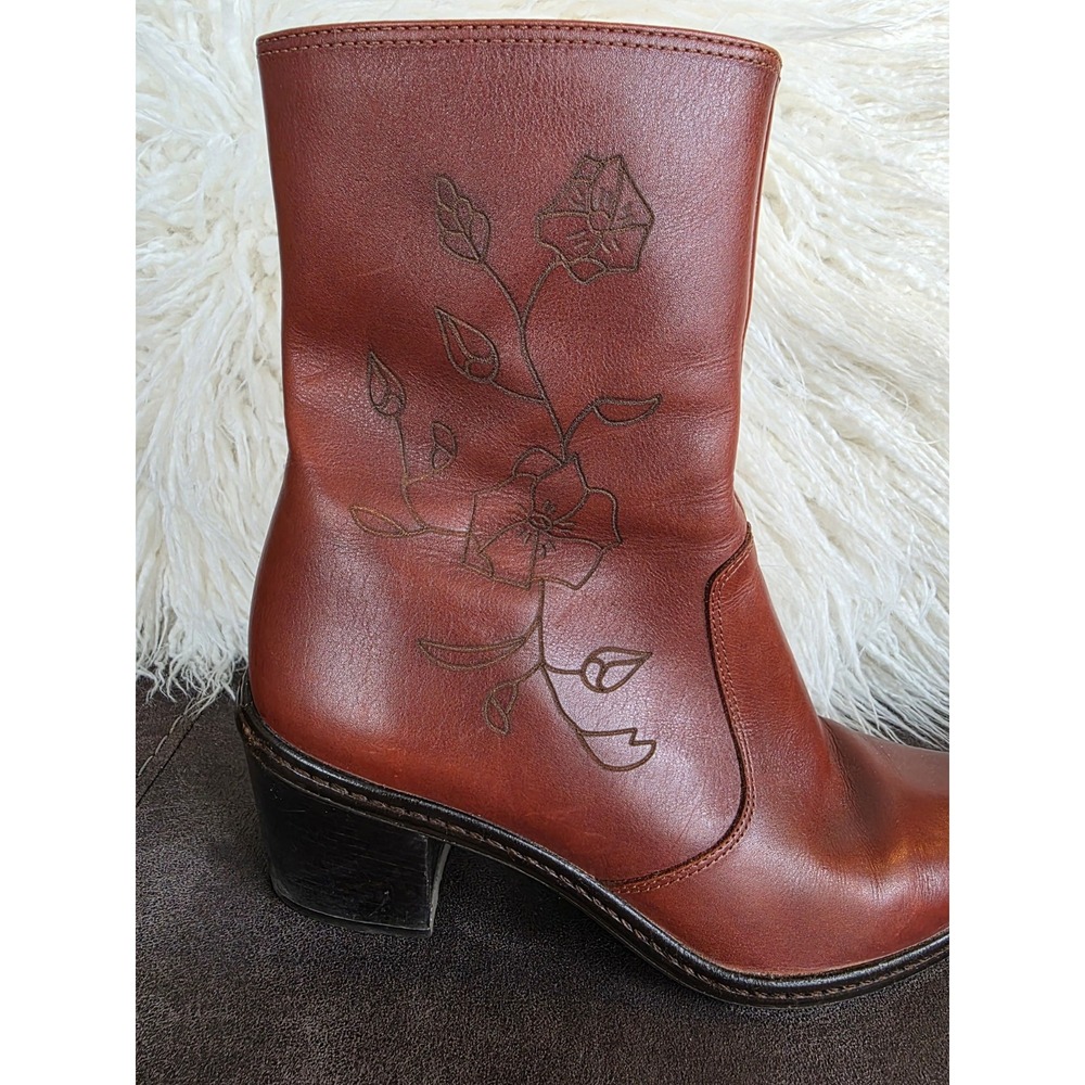 Gianni Bini Flower Embroidered Brown Leather Western Ankle Boots Women's 8.5 - Picture 11 of 16